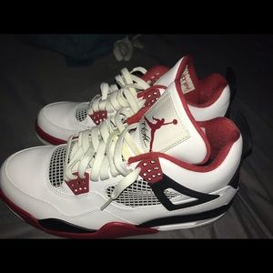 Fire red 4s